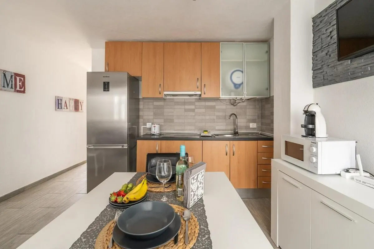 Brisa Marina Ocean View Apartment Antigua